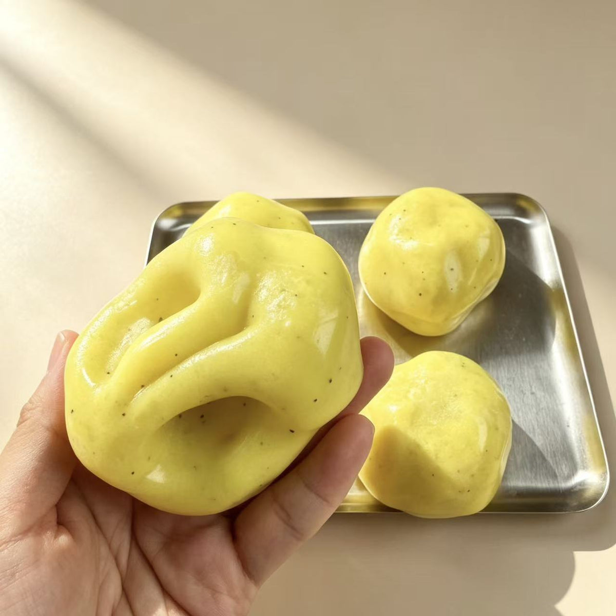 Soft Moldable Sensory Toy With Natural Coconut Oil For Stress Relief